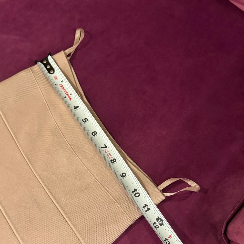 BCBGMaxAzria Women’s Light Tan Blush Fitted Long Pencil Skirt Business Sexy XS